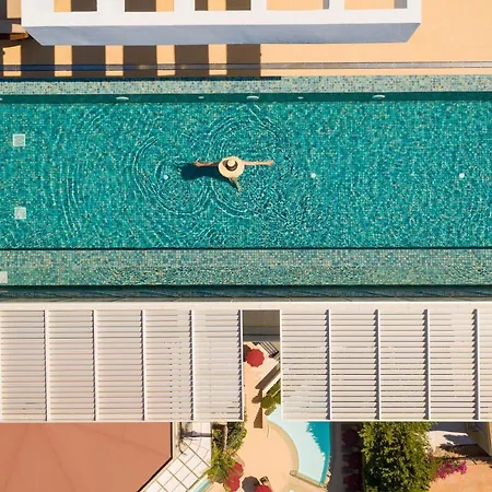 The Tower At St Raphael Aparthotel 5*