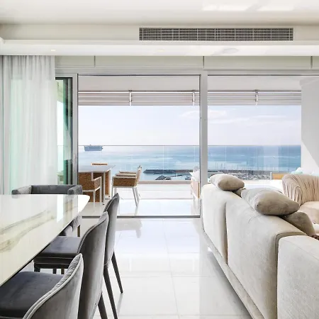 The Tower At St Raphael Apartahotel 3*