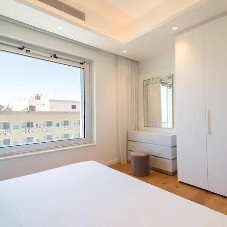The Tower At St Raphael Apartahotel 3*