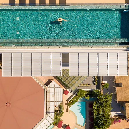 Aparthotel The Tower At St Raphael Limisso