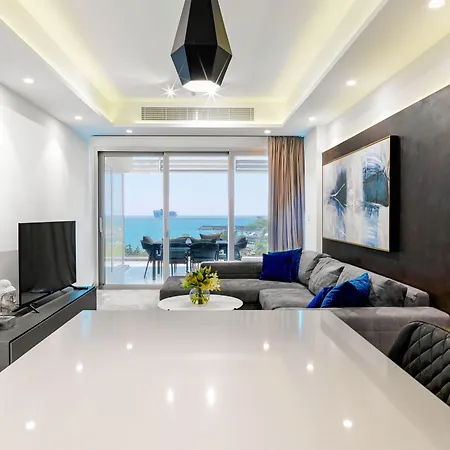 The Tower At St Raphael Aparthotel