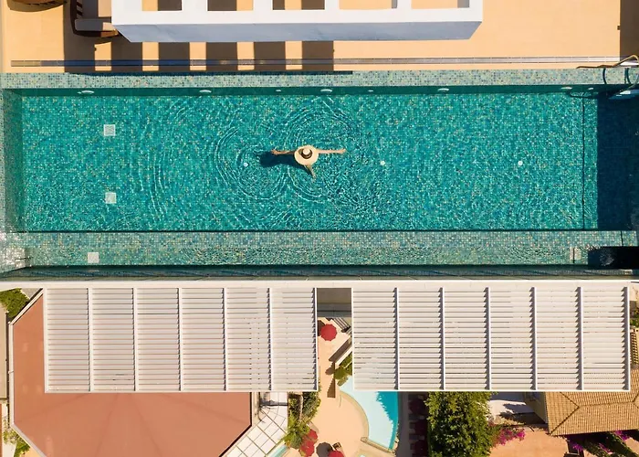 The Tower At St Raphael Apartahotel 5*