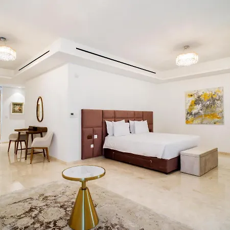 The Tower At St Raphael Appart hôtel