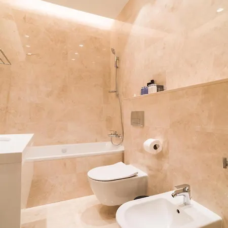 Appart hôtel The Tower At St Raphael