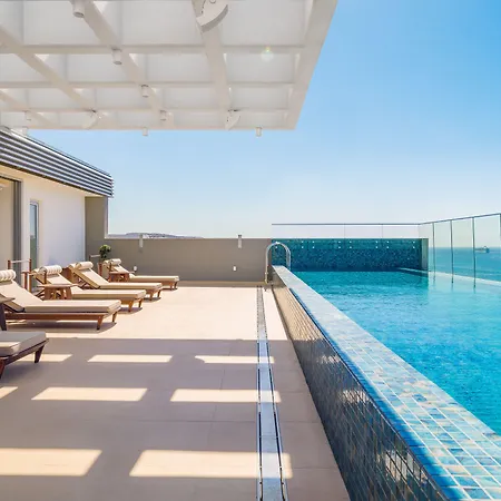 Appart hôtel The Tower At St Raphael