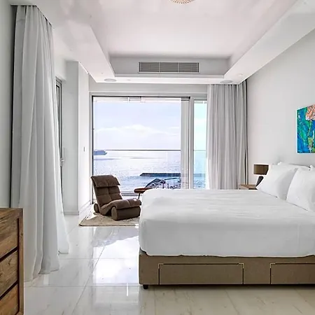 Aparthotel The Tower At St Raphael 5*