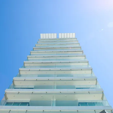 Aparthotel The Tower At St Raphael