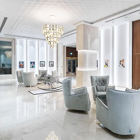 The Tower At St Raphael Apartmanhotel
