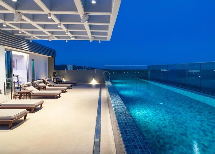 Aparthotel The Tower At St Raphael