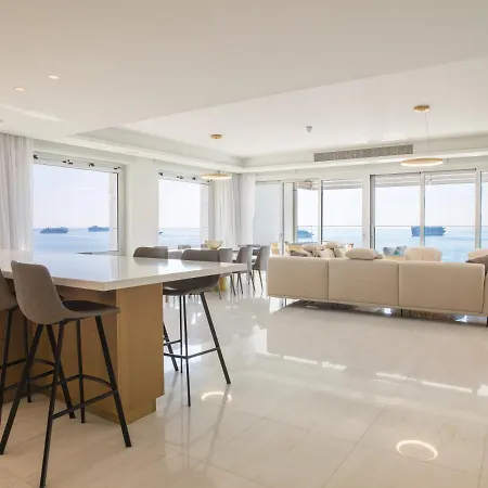 The Tower At St Raphael 5* 利马索尔